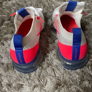 Nike Women’s VaporMax 3 pink rise